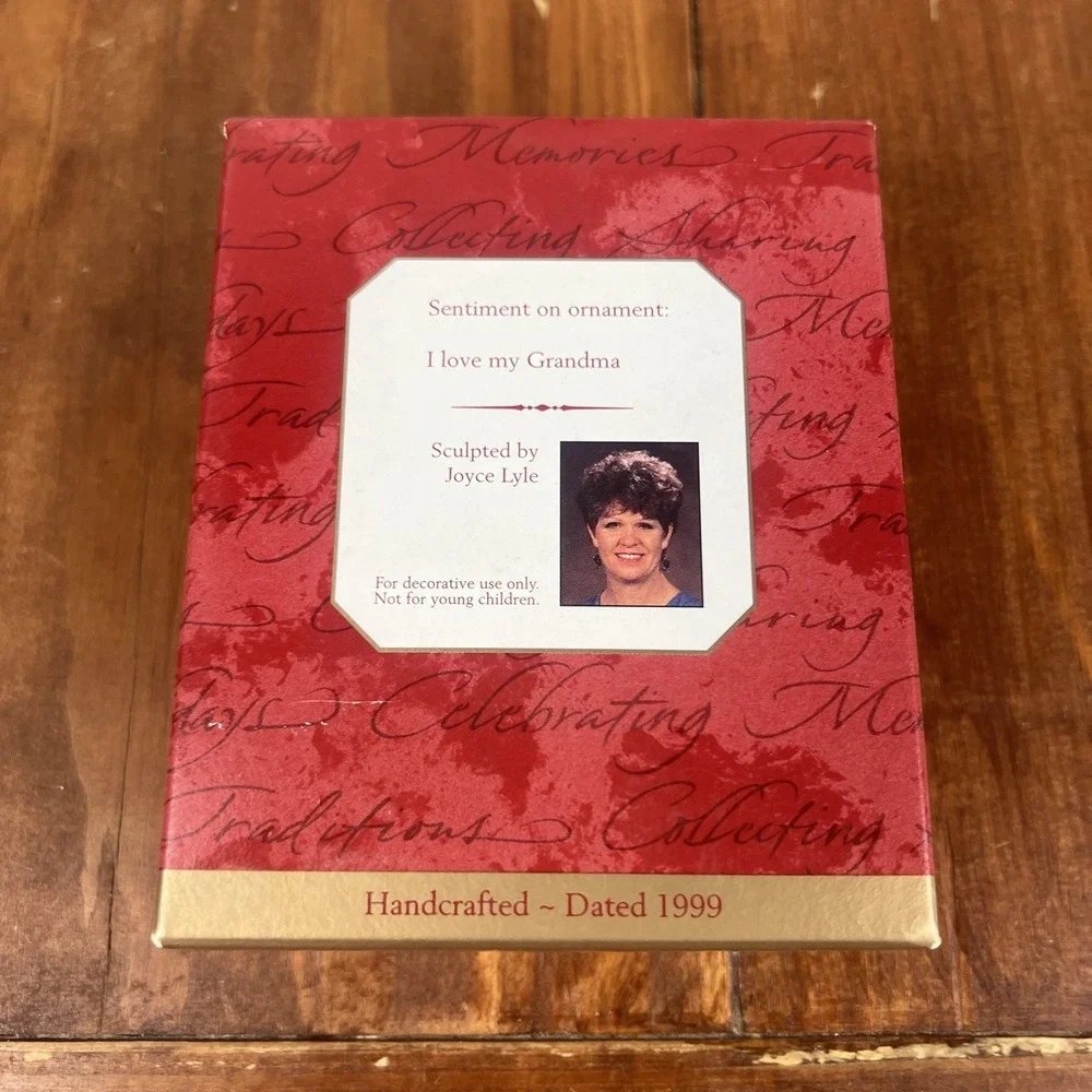 1999 Hallmark Keepsake For My Grandma Photo Holder Christmas Ornament QX6747